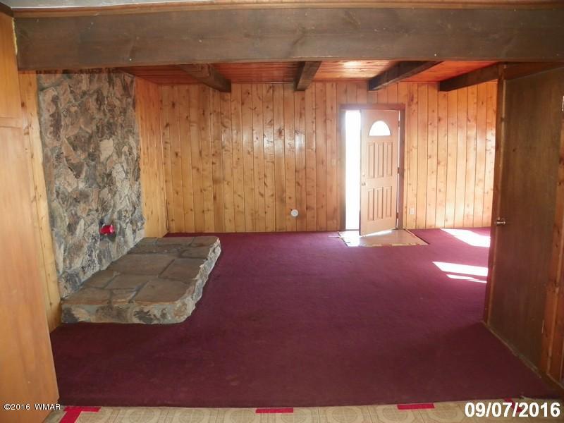 8299 Nutt Lane Snowflake, AZ 85937 - Photo 11 of 28 a view of room with window and hallway