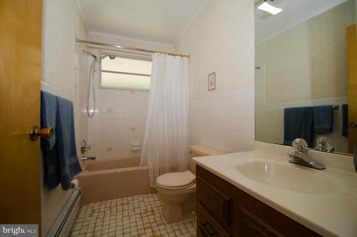 8332 Wicomico Road Pasadena, MD 21122 - Photo 13 of 19 Bath (Master)