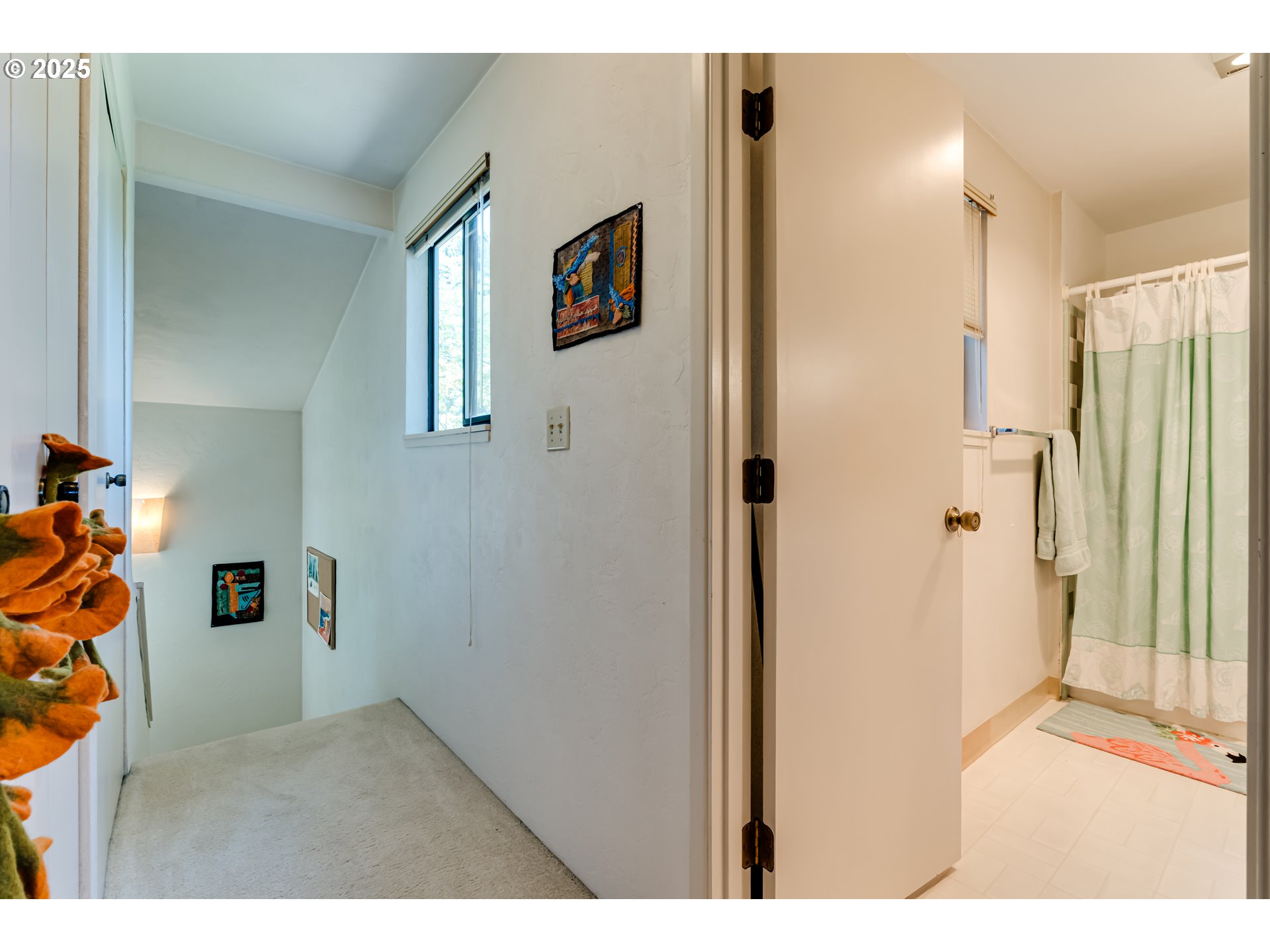 4427 Fox Hollow Road, Unit 5 Eugene, OR 97405 - Photo 20 of 39 Gallery Image 20