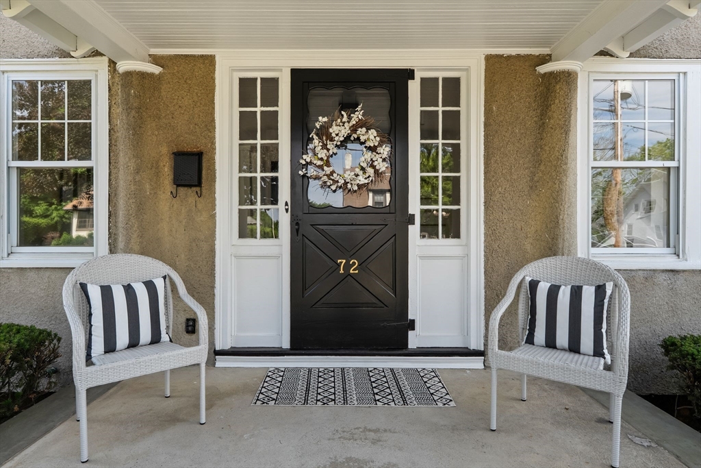 72 Terrace Road Medford, MA 02155 - Photo 4 of 41