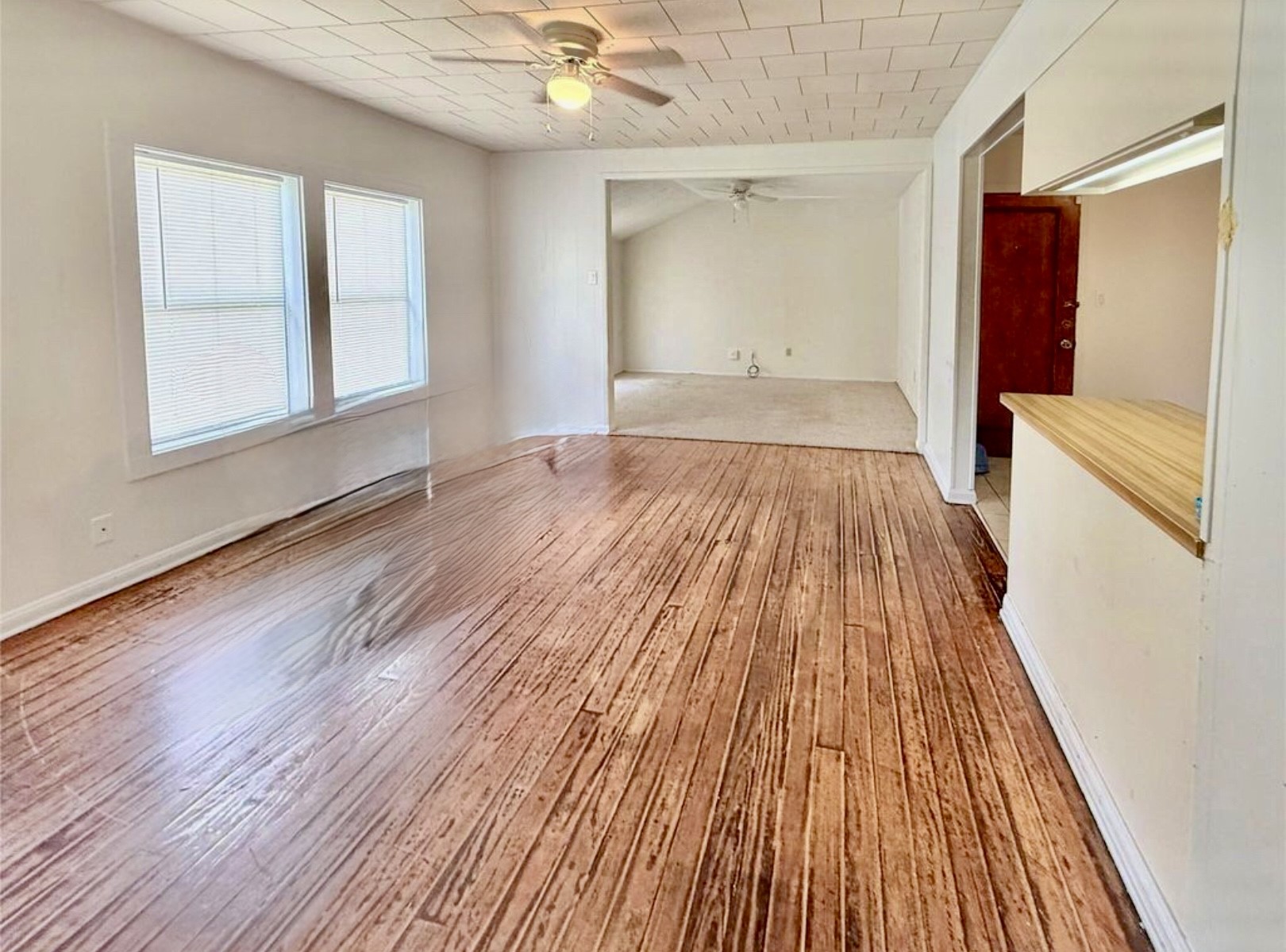416 North Tinsley Street Angleton, TX 77515 - Photo 5 of 11