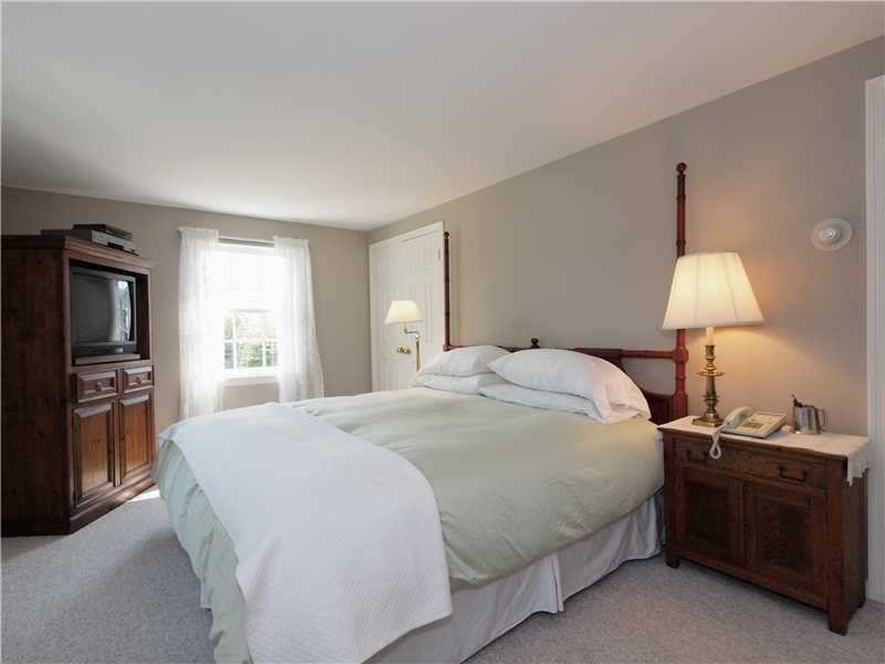 149 Shore Road Old Greenwich, CT 06870 - Photo 13 of 23 Additional Photo