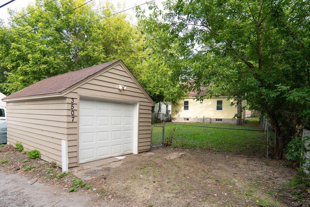 3507 North Logan Avenue Minneapolis, MN 55412 - Photo 19 of 20