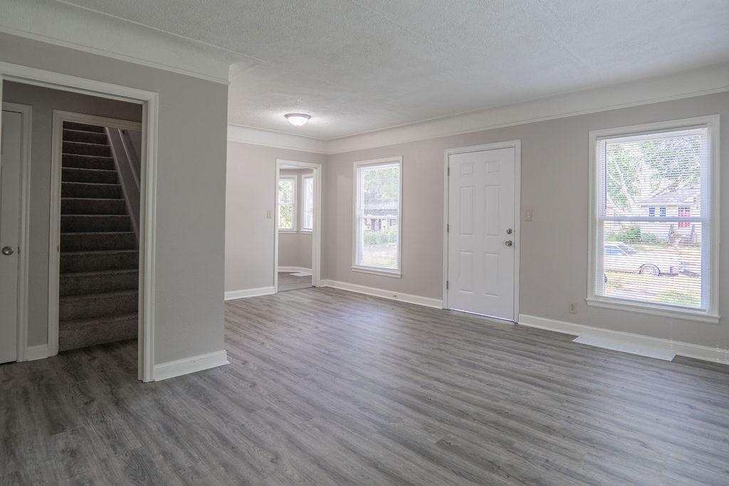 3507 North Logan Avenue Minneapolis, MN 55412 - Photo 3 of 20