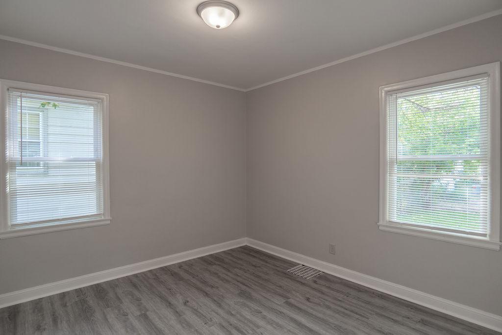 3507 North Logan Avenue Minneapolis, MN 55412 - Photo 7 of 20