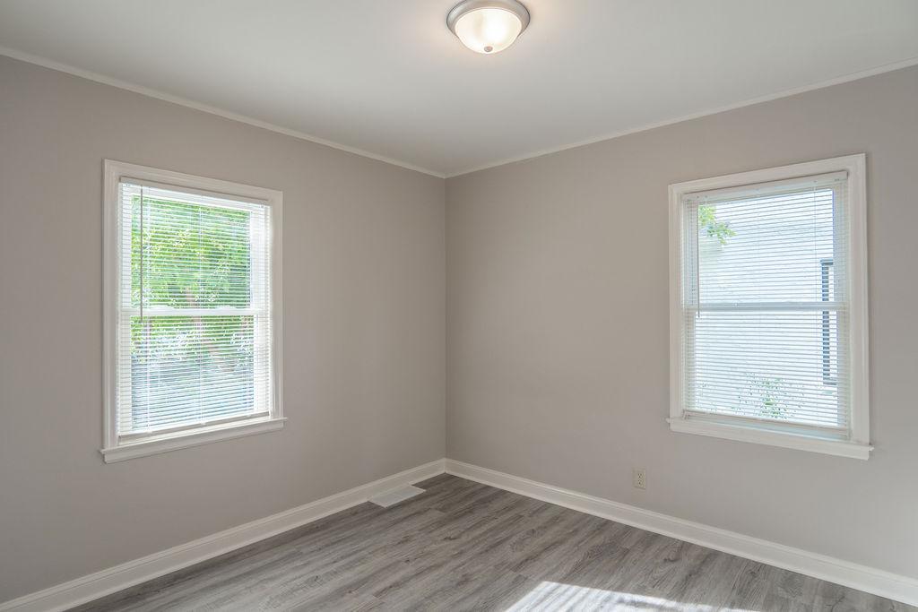 3507 North Logan Avenue Minneapolis, MN 55412 - Photo 9 of 20