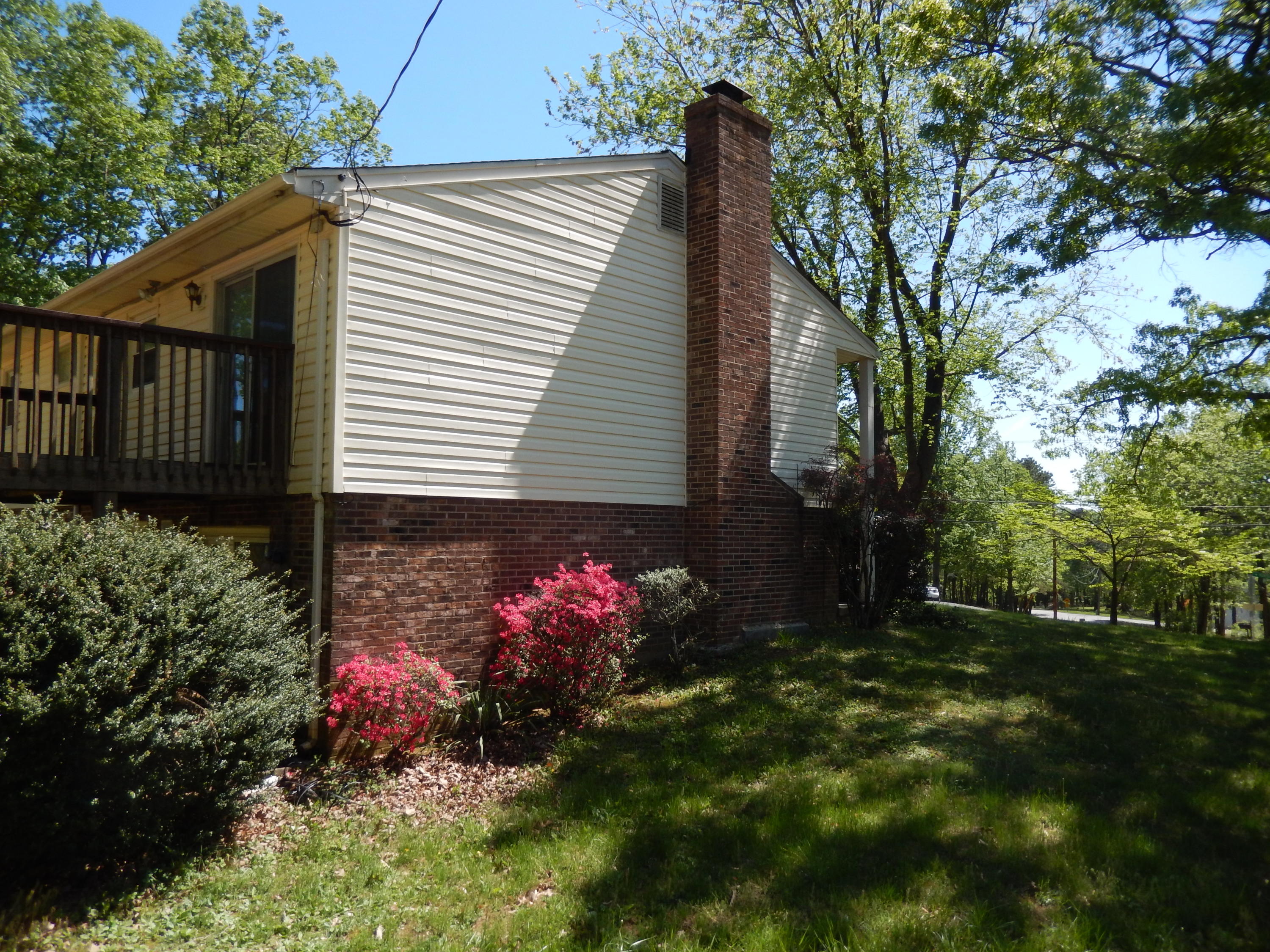 2110 Ruritan Road Roanoke, VA 24012 - Photo 14 of 19 Side Exterior of Home