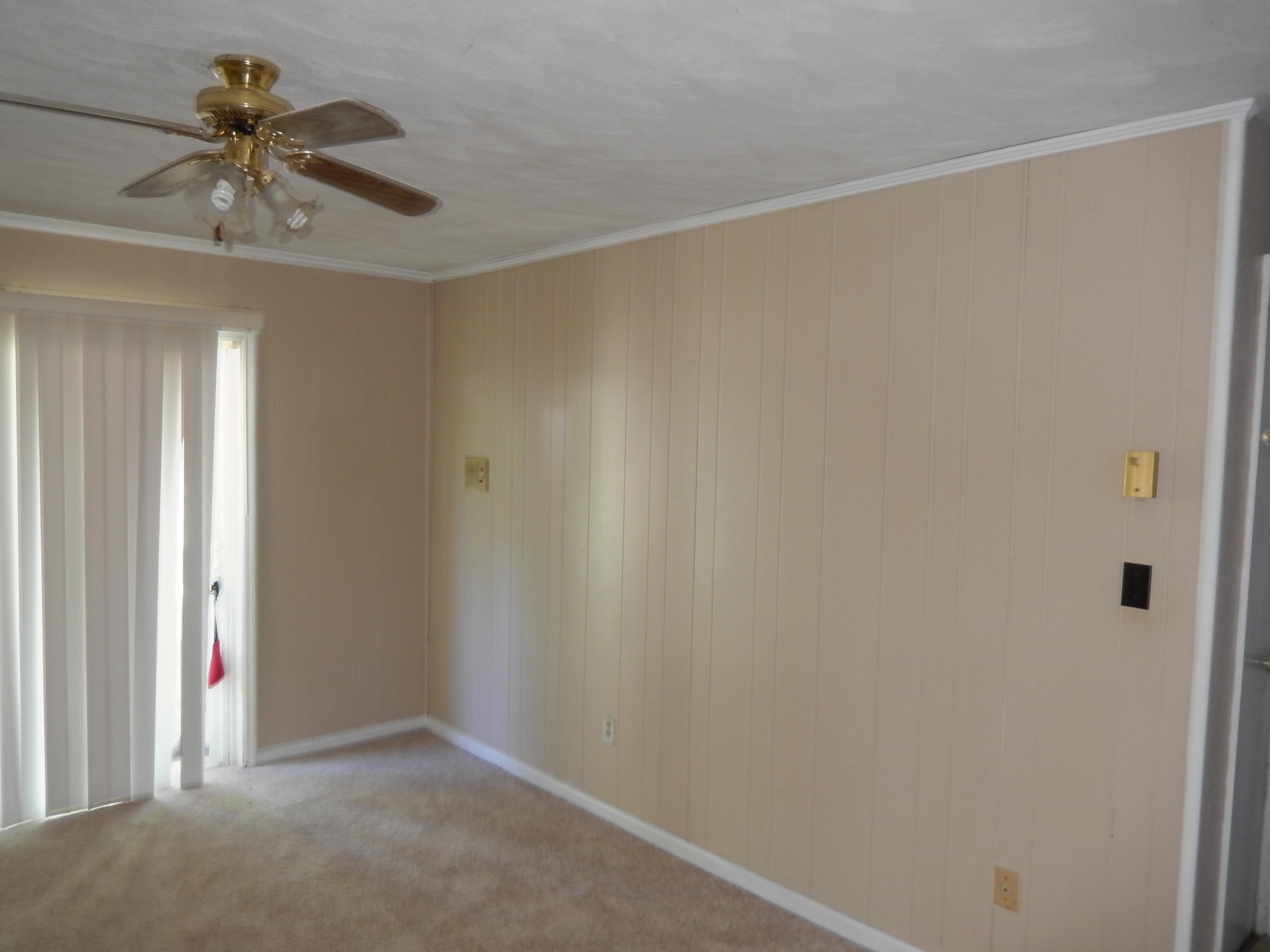 2110 Ruritan Road Roanoke, VA 24012 - Photo 3 of 19 Interior