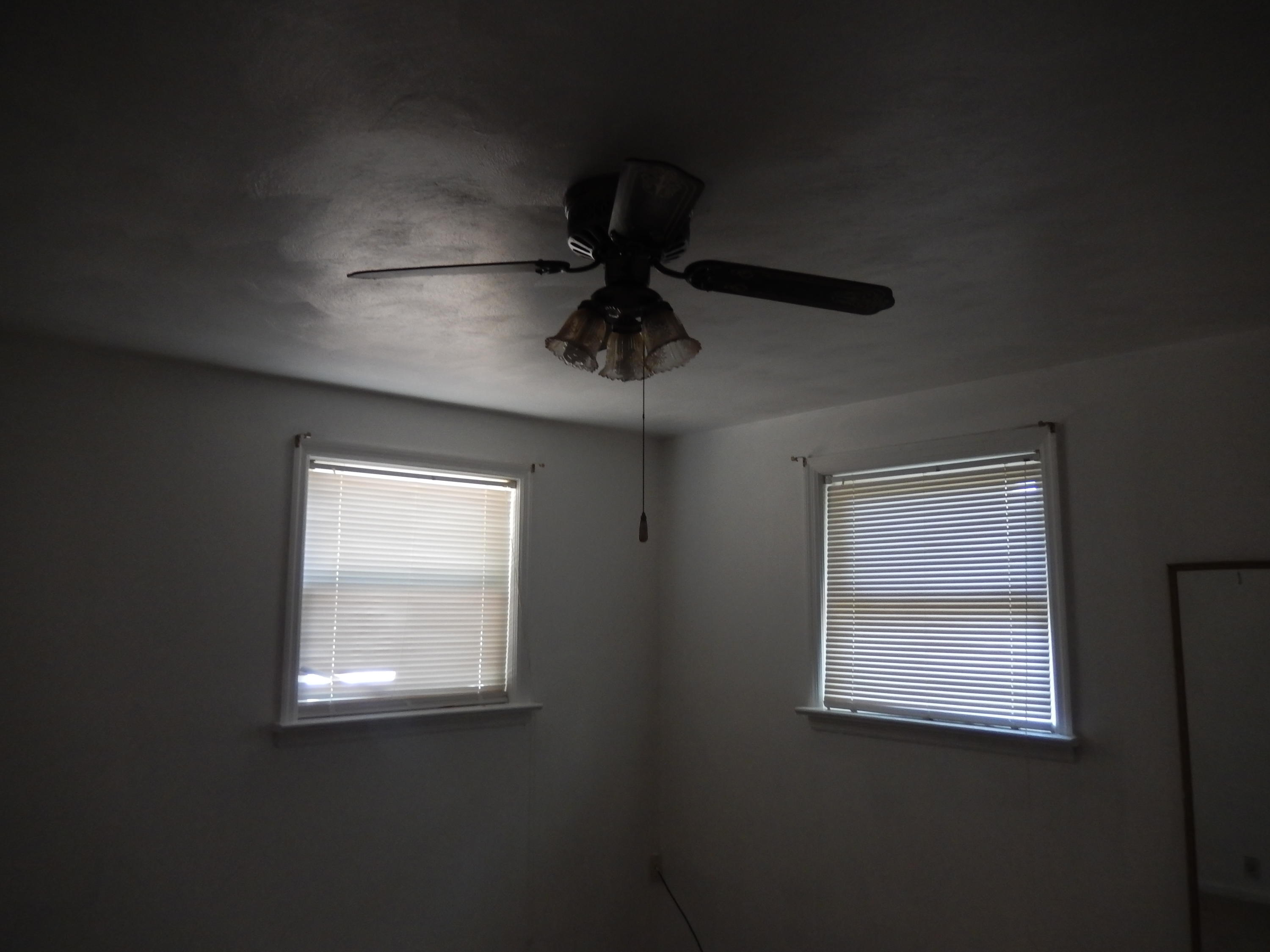 2110 Ruritan Road Roanoke, VA 24012 - Photo 8 of 19 Interior