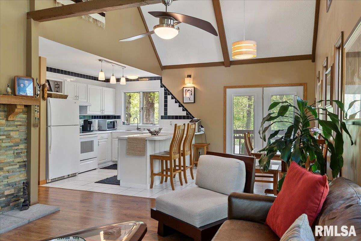 242 Stephenson Lane Dawson, IL 62520 - Photo 15 of 62