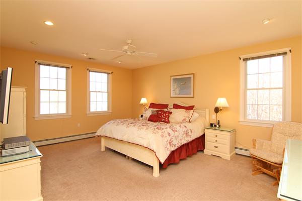 30 Murdoch Road Stoneham, MA 02180 - Photo 20 of 30 Gallery Image 20