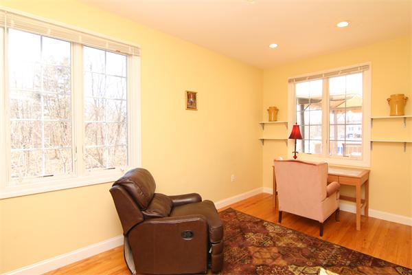 30 Murdoch Road Stoneham, MA 02180 - Photo 10 of 30 Gallery Image 10