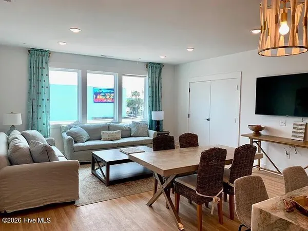 $3,200 | 120 North Lake Park Boulevard, Unit 200, Carolina Beach, NC 28428