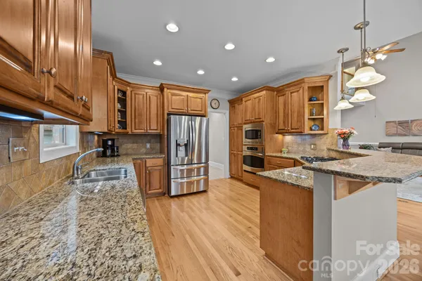 $738,728 | 7717 Cottonwood Drive, Denver, NC 28037