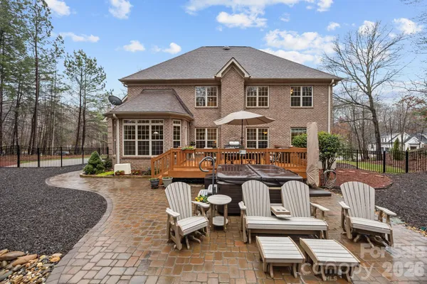 $738,728 | 7717 Cottonwood Drive, Denver, NC 28037