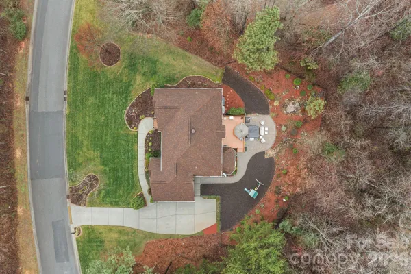 $738,728 | 7717 Cottonwood Drive, Denver, NC 28037