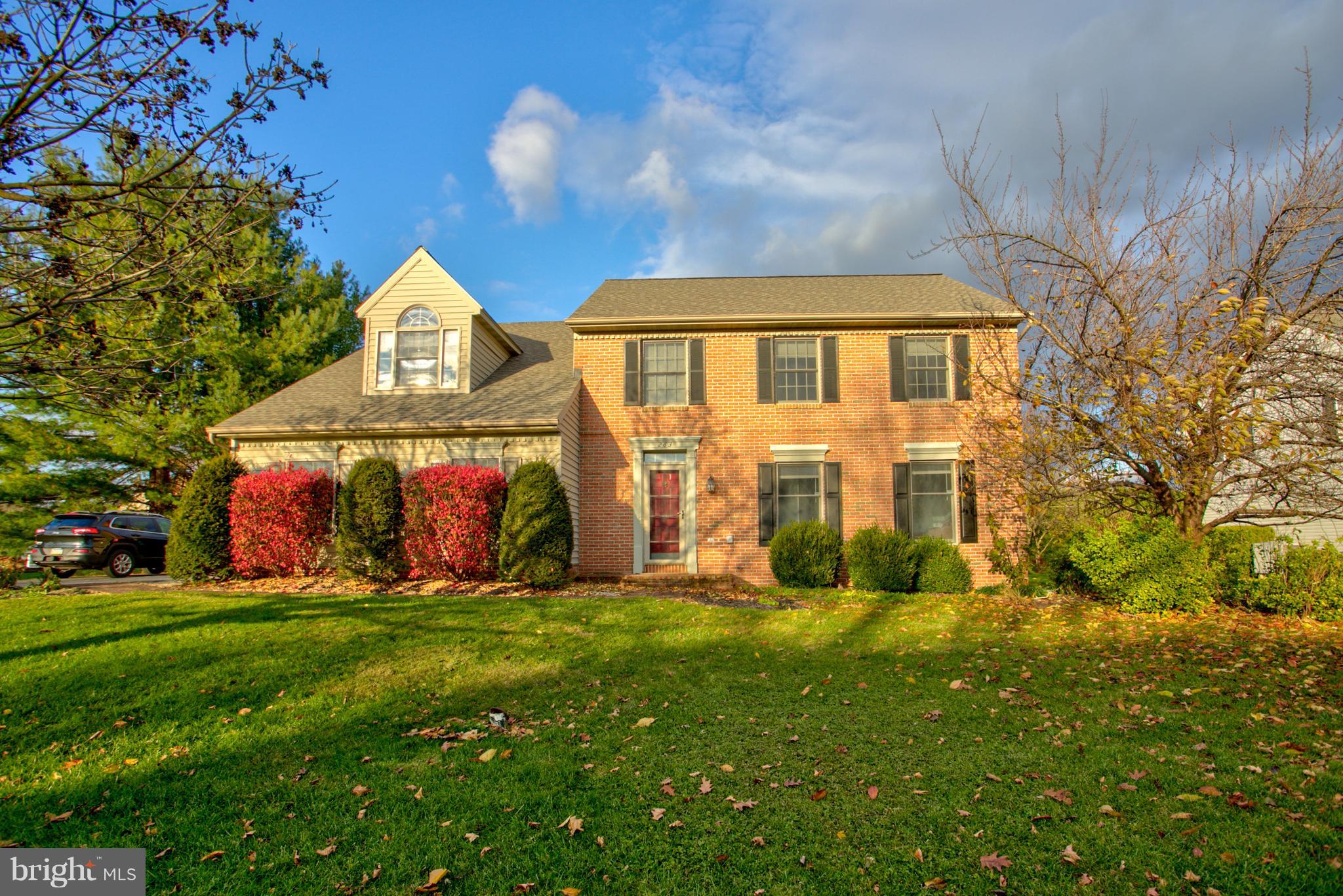 283 Kingsbridge Drive Lititz, PA 17543 - Photo 1 of 36