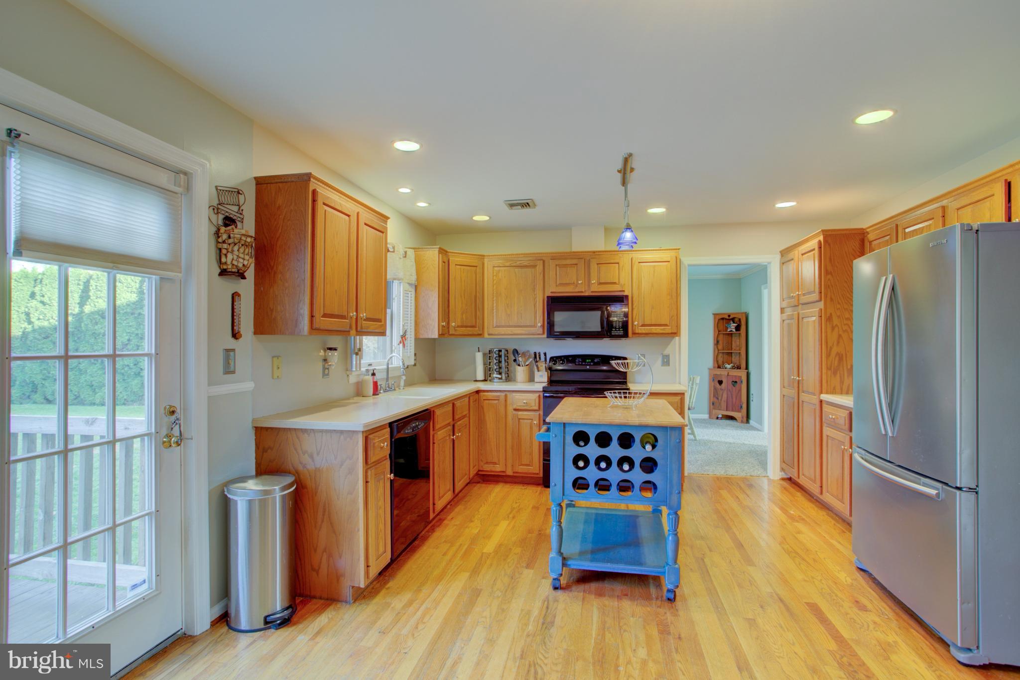 283 Kingsbridge Drive Lititz, PA 17543 - Photo 11 of 36