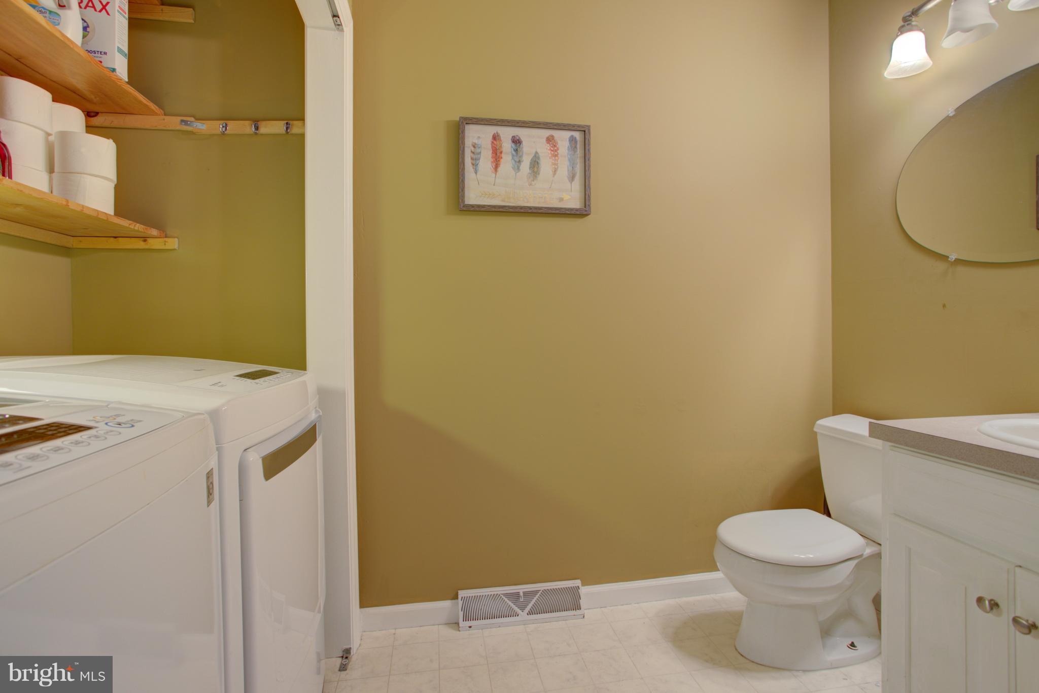 283 Kingsbridge Drive Lititz, PA 17543 - Photo 32 of 36