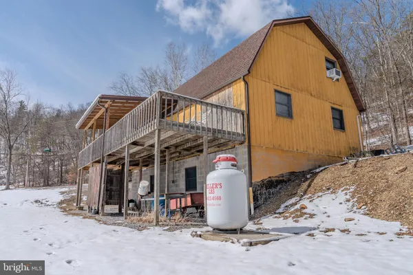 $300,000 | 21697 View Drive, Three Springs, PA 17264