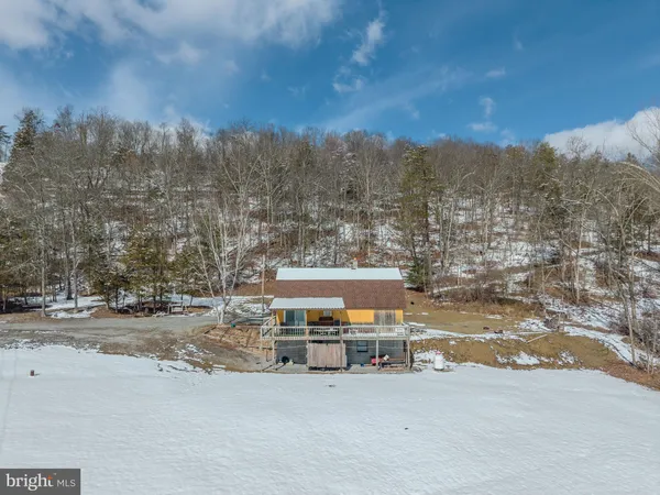$300,000 | 21697 View Drive, Three Springs, PA 17264