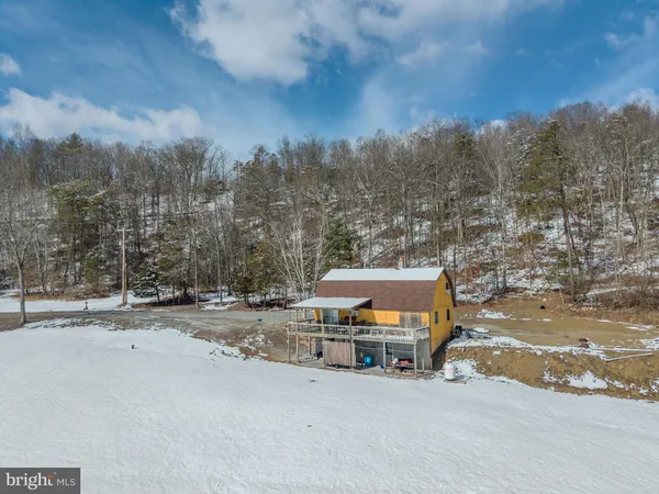 $300,000 | 21697 View Drive, Three Springs, PA 17264