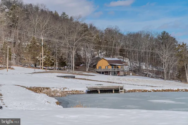 $300,000 | 21697 View Drive, Three Springs, PA 17264