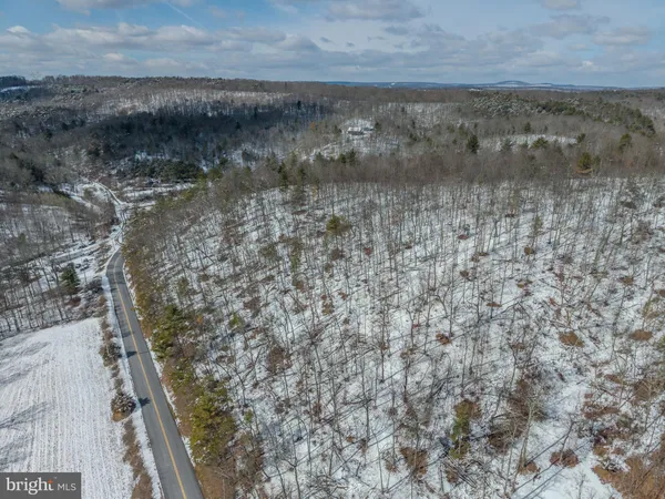 $300,000 | 21697 View Drive, Three Springs, PA 17264