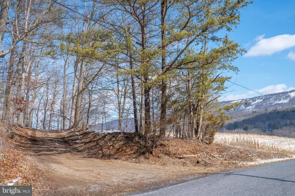 $300,000 | 21697 View Drive, Three Springs, PA 17264