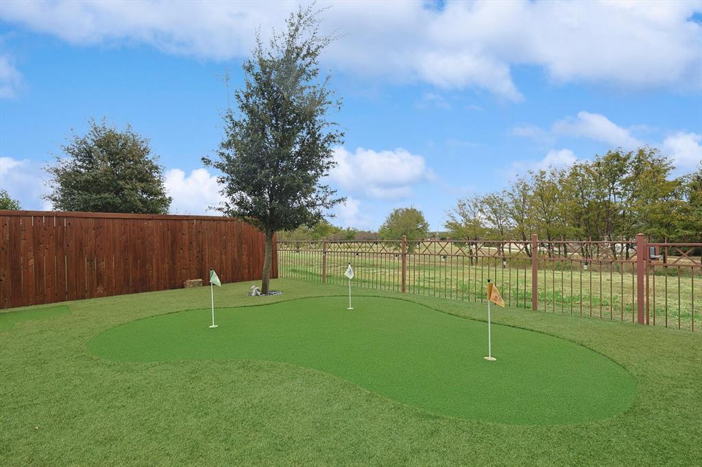 1601 Twistleaf Road Flower Mound, TX 76226 - Photo 10 of 39 a view of a park