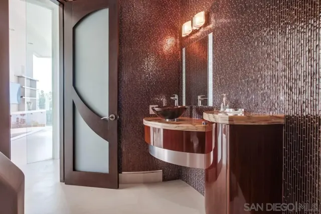 $30,000 | 6125 Terryhill Drive, La Jolla, CA 92037