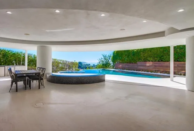 $30,000 | 6125 Terryhill Drive, La Jolla, CA 92037