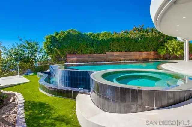 $30,000 | 6125 Terryhill Drive, La Jolla, CA 92037