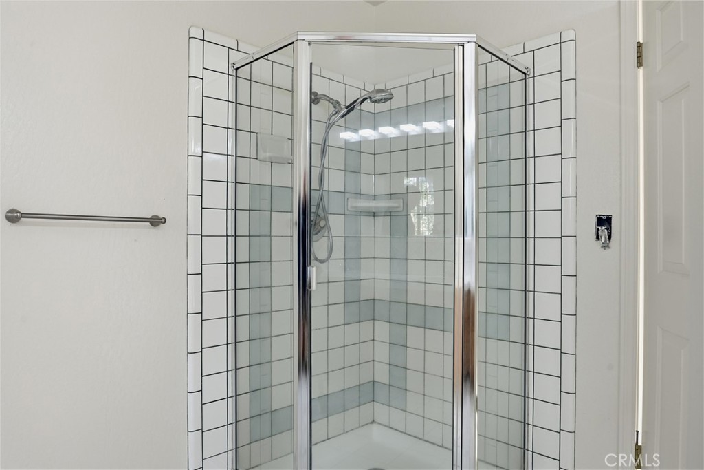 17153 Squirrel Hill Road Hidden Valley Lake, CA 95467 - Photo 21 of 34 Primary bathroom