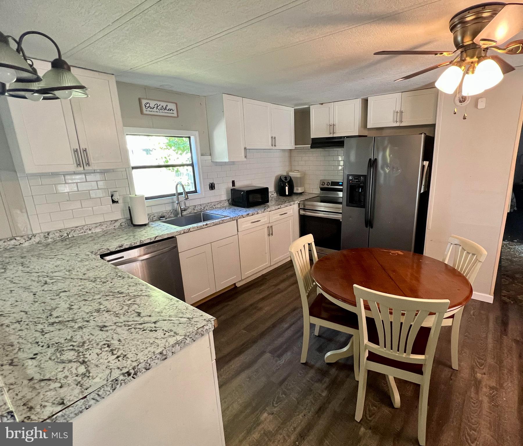 31679 Maple Lewes, DE 19958 - Photo 2 of 11 Renovated countertops