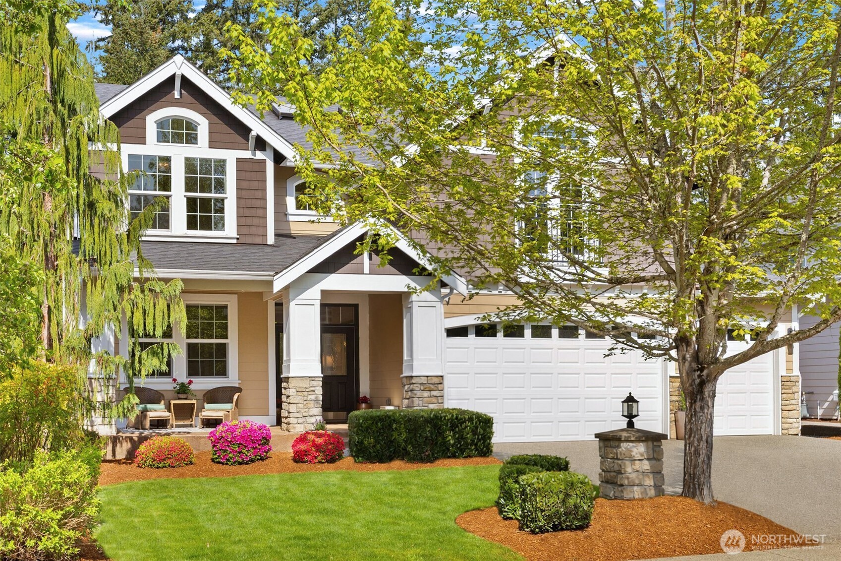 23254 Southeast Daybreak Place Maple Valley, WA 98038 - Photo 3 of 36