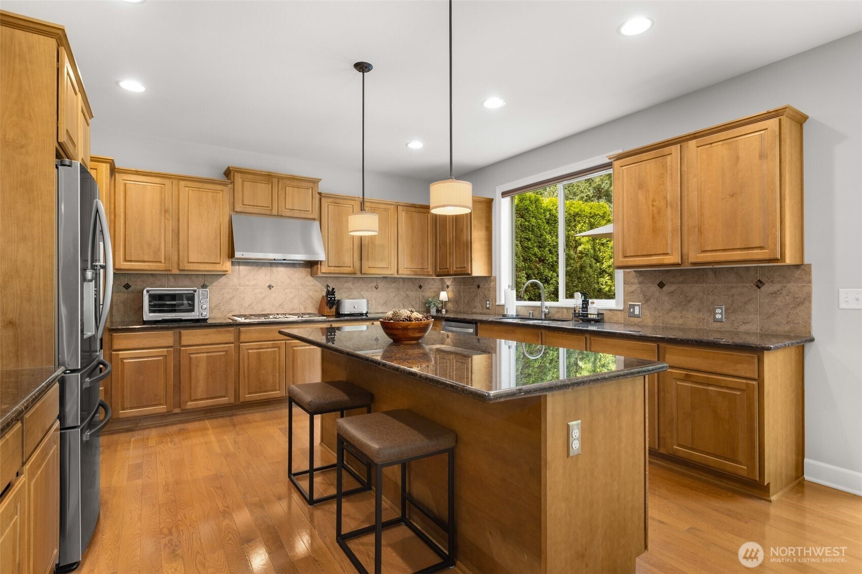 23254 Southeast Daybreak Place Maple Valley, WA 98038 - Photo 10 of 36