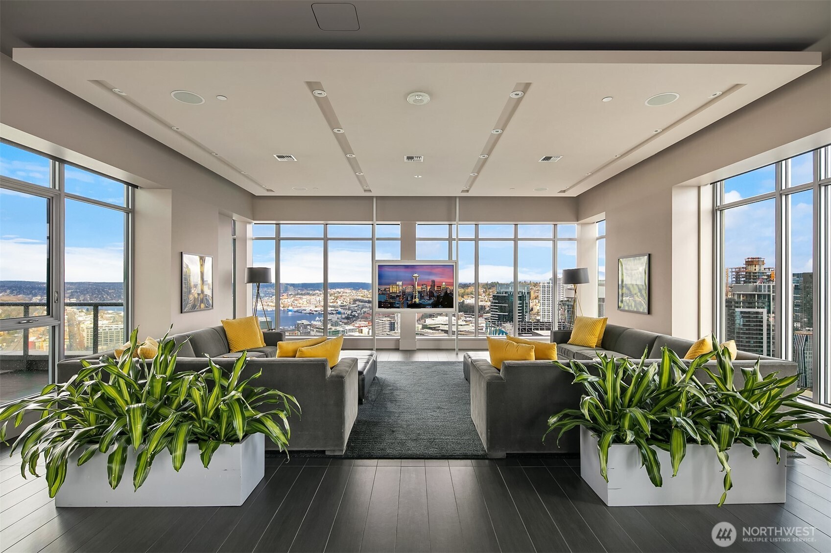 588 Bell Street, Unit 703S Seattle, WA 98121 - Photo 22 of 31