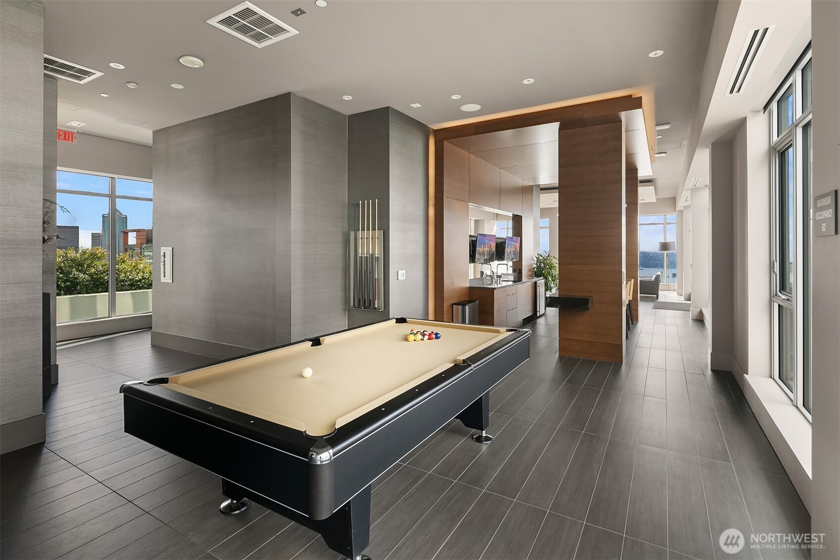 588 Bell Street, Unit 703S Seattle, WA 98121 - Photo 23 of 31