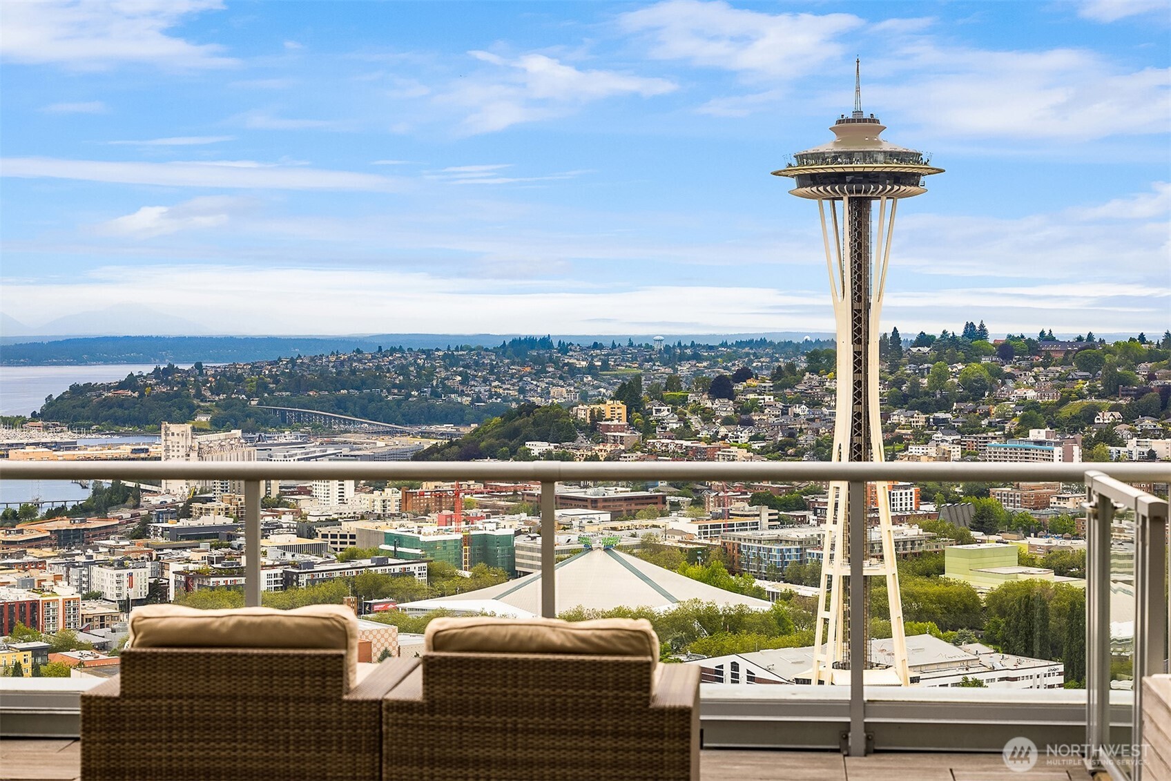 588 Bell Street, Unit 703S Seattle, WA 98121 - Photo 25 of 31