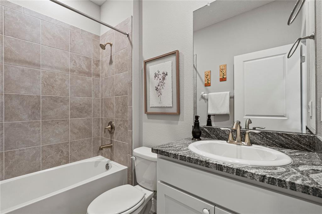 5282 Grove Mill Loop Lakewood Ranch, FL 34211 - Photo 13 of 30