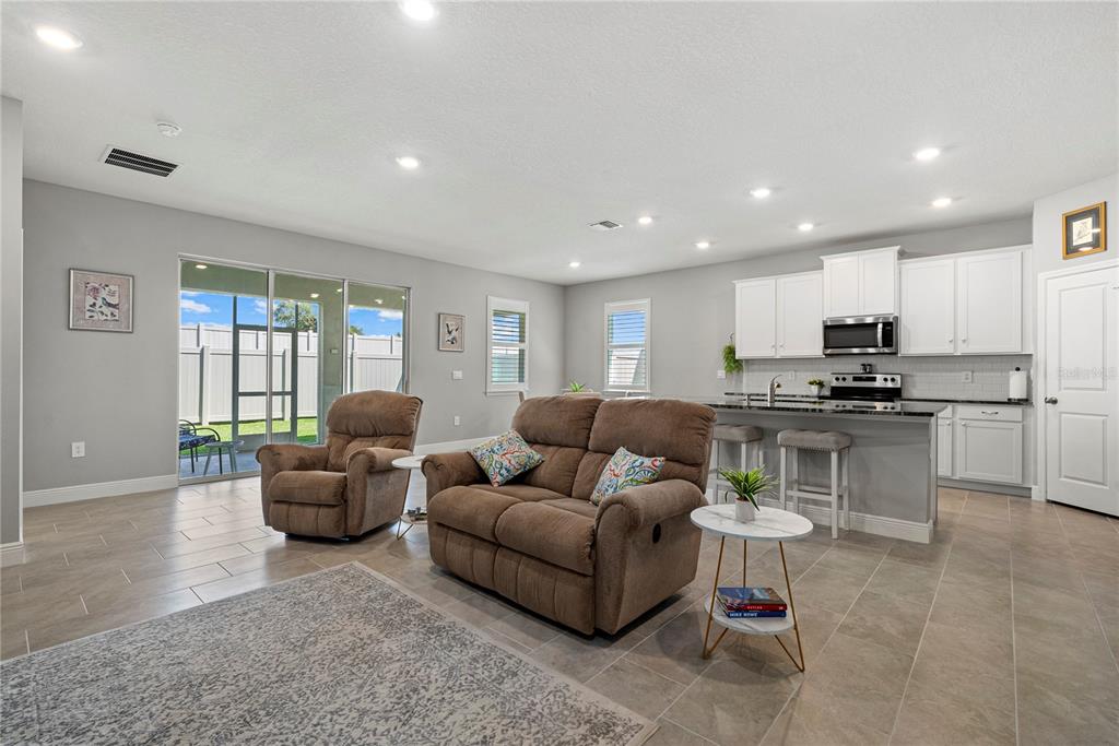 5282 Grove Mill Loop Lakewood Ranch, FL 34211 - Photo 6 of 30