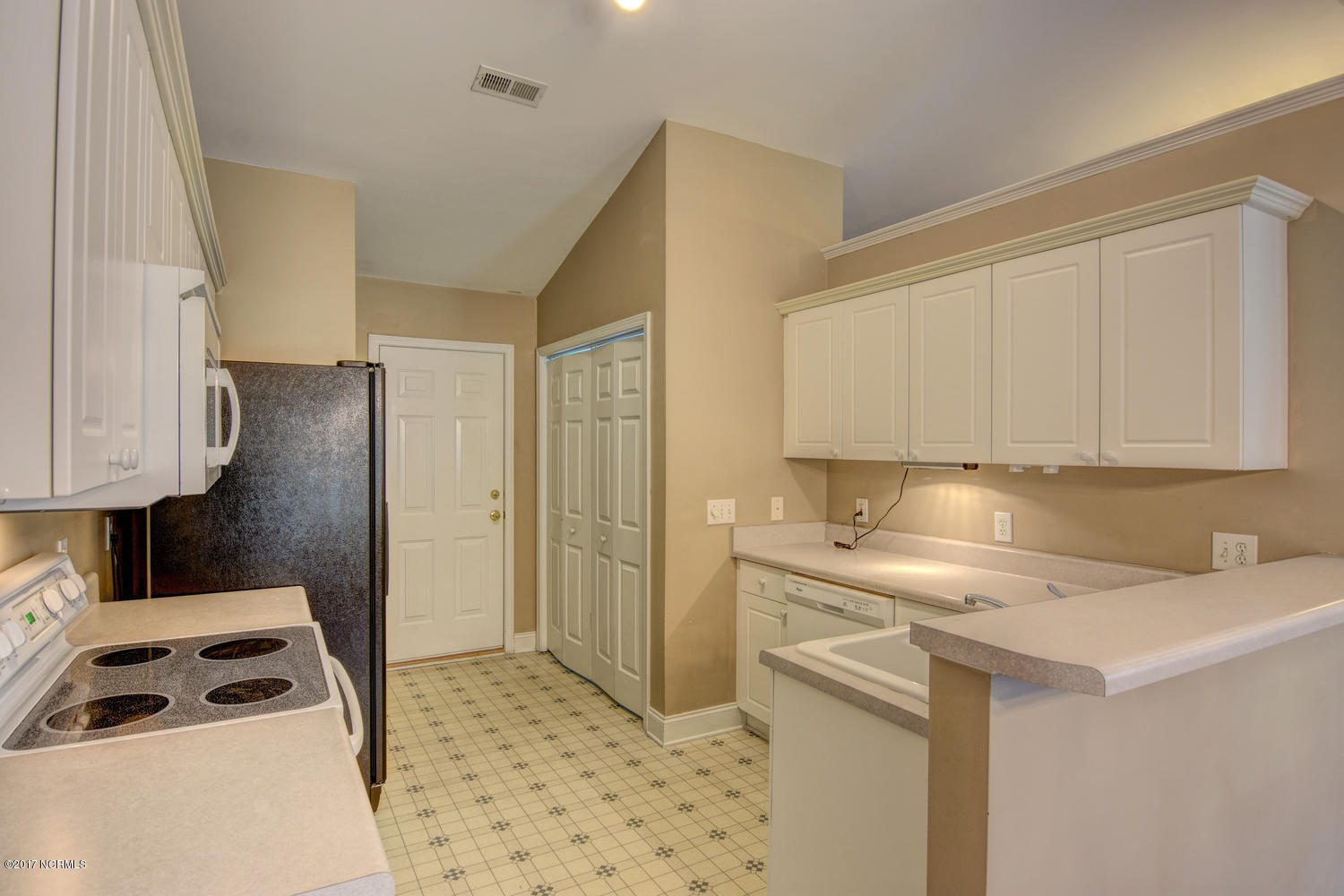 5131 Long Pointe Road Wilmington, NC 28409 - Photo 13 of 29 5131 Long Pointe Rd Wilmington-large-013