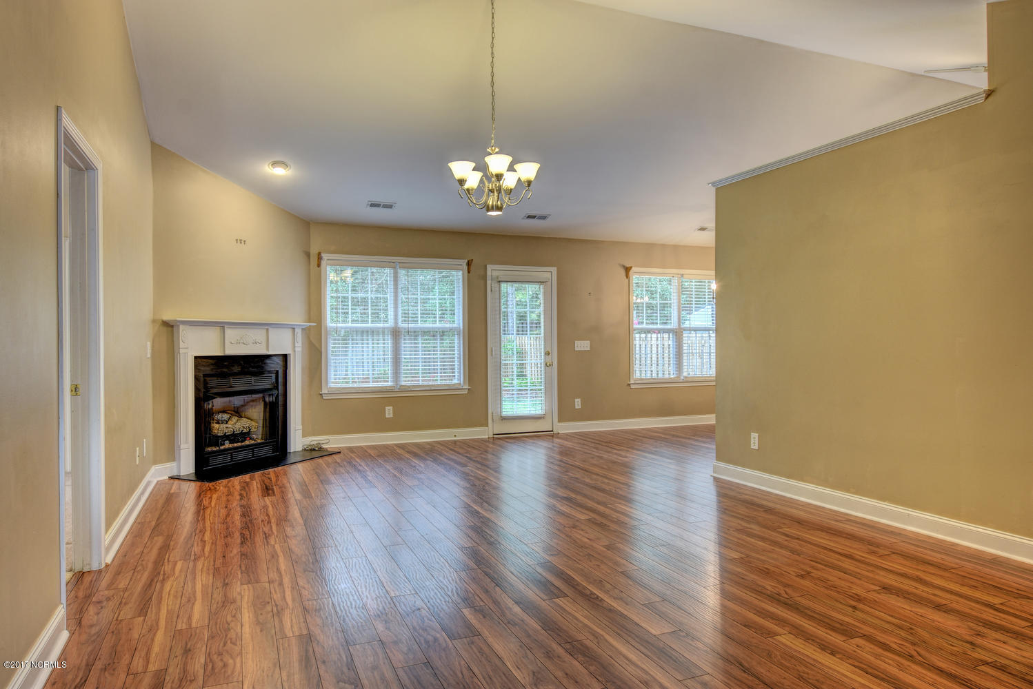 5131 Long Pointe Road Wilmington, NC 28409 - Photo 4 of 29 5131 Long Pointe Rd Wilmington-large-004