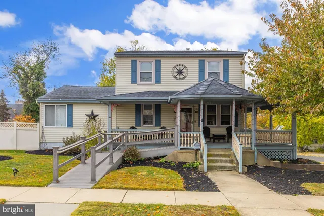 $475,000 | 300 Asbury Avenue, National Park, NJ 08063