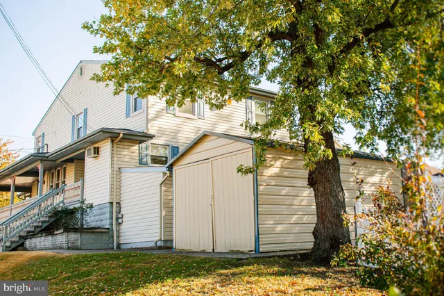 $475,000 | 300 Asbury Avenue, National Park, NJ 08063