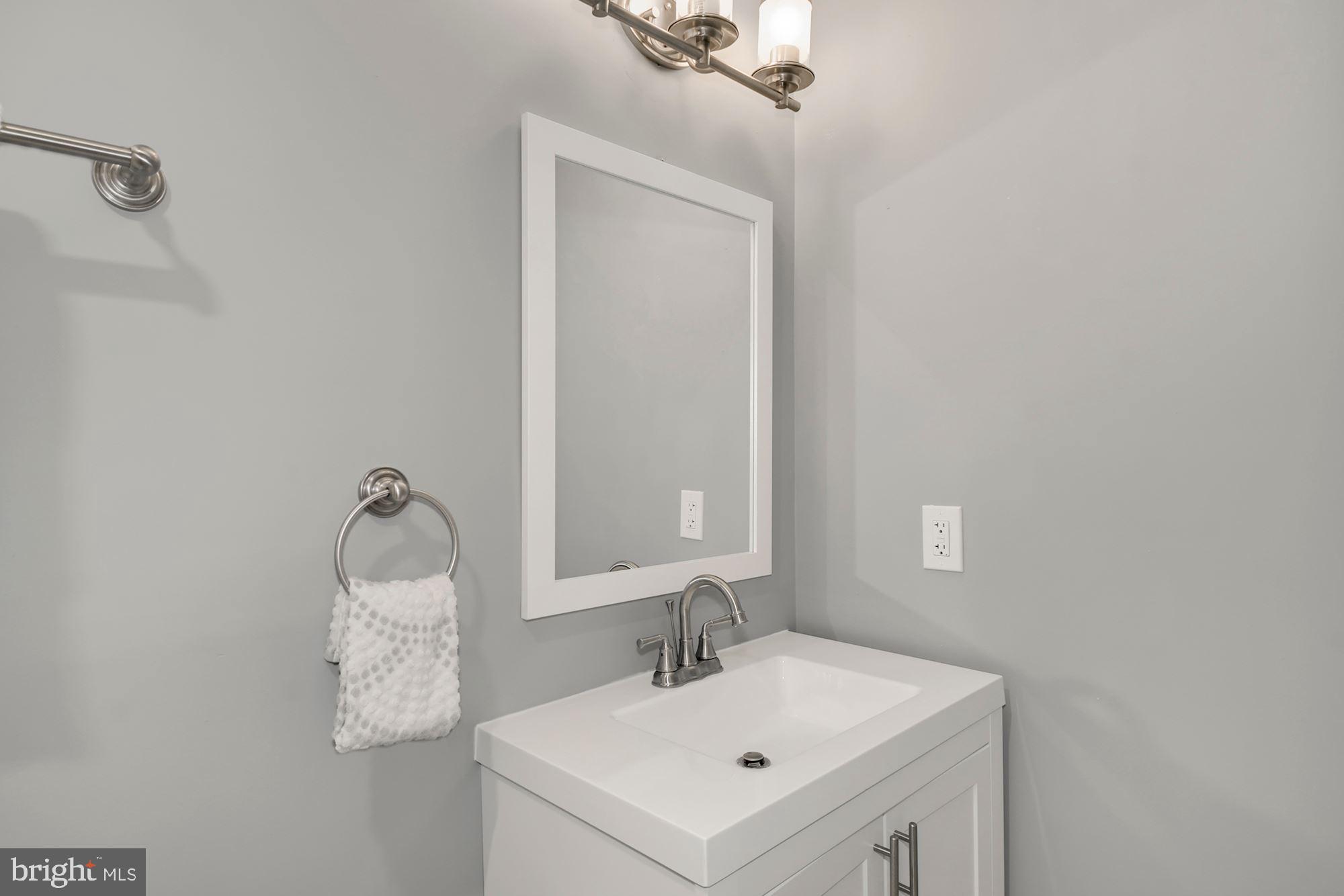 2424 Silver Fox Lane Reston, VA 20191 - Photo 22 of 51 New Vanity.!