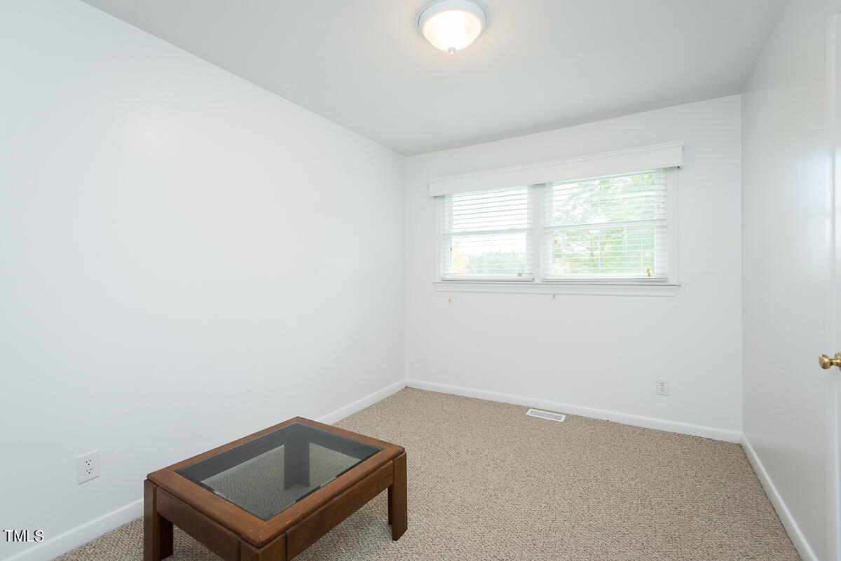 683 Baynes Road Burlington, NC 27217 - Photo 11 of 21 683 Baynes Road-11