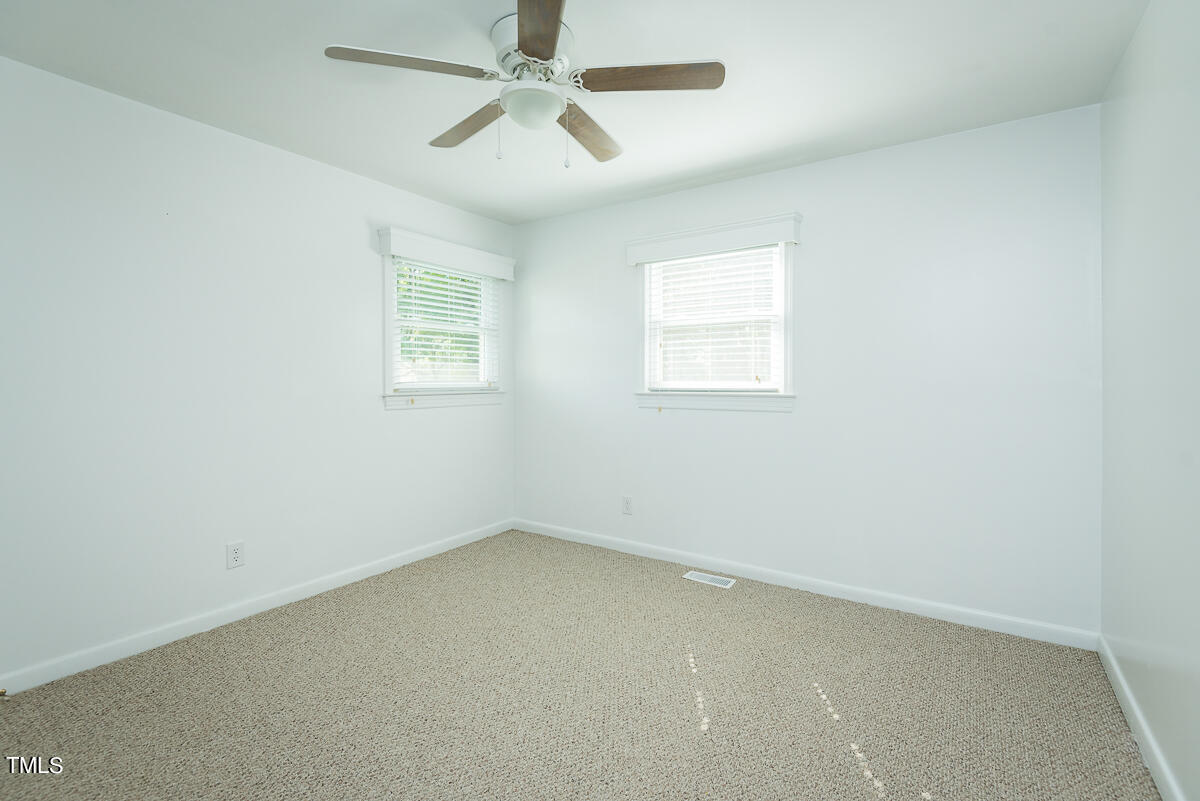 683 Baynes Road Burlington, NC 27217 - Photo 13 of 21 683 Baynes Road-12