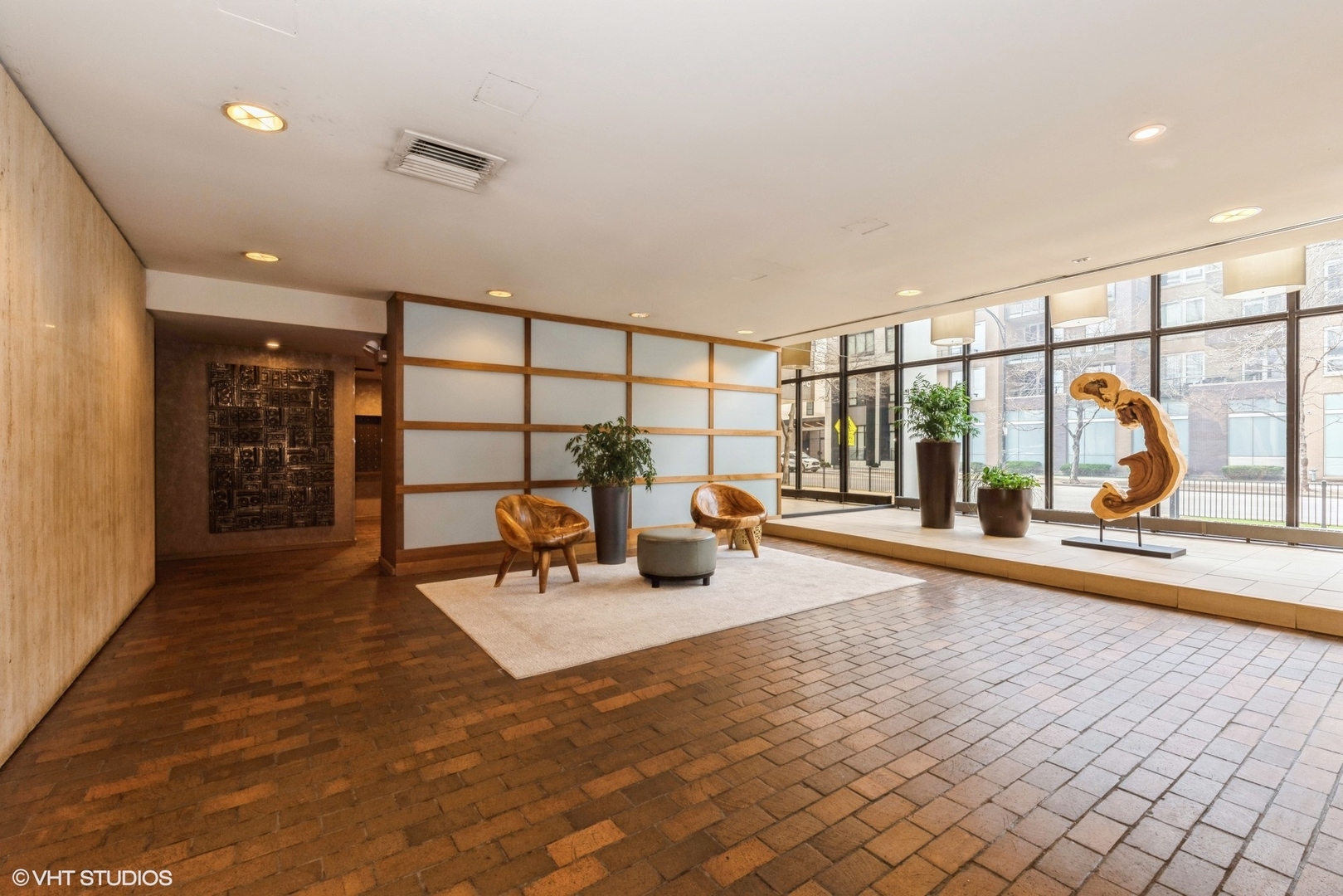 5445 North Sheridan Road, Unit 602 Chicago, IL 60640 - Photo 12 of 14